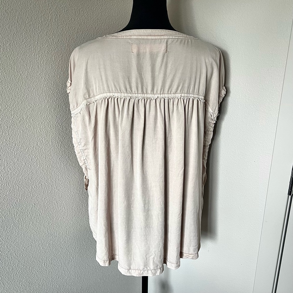 LIKE NEW • Free People We The Free Summer Love Top in Dust Storm • - Picture 5 of 8